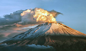 Извержения вулканов и естественные взрывы